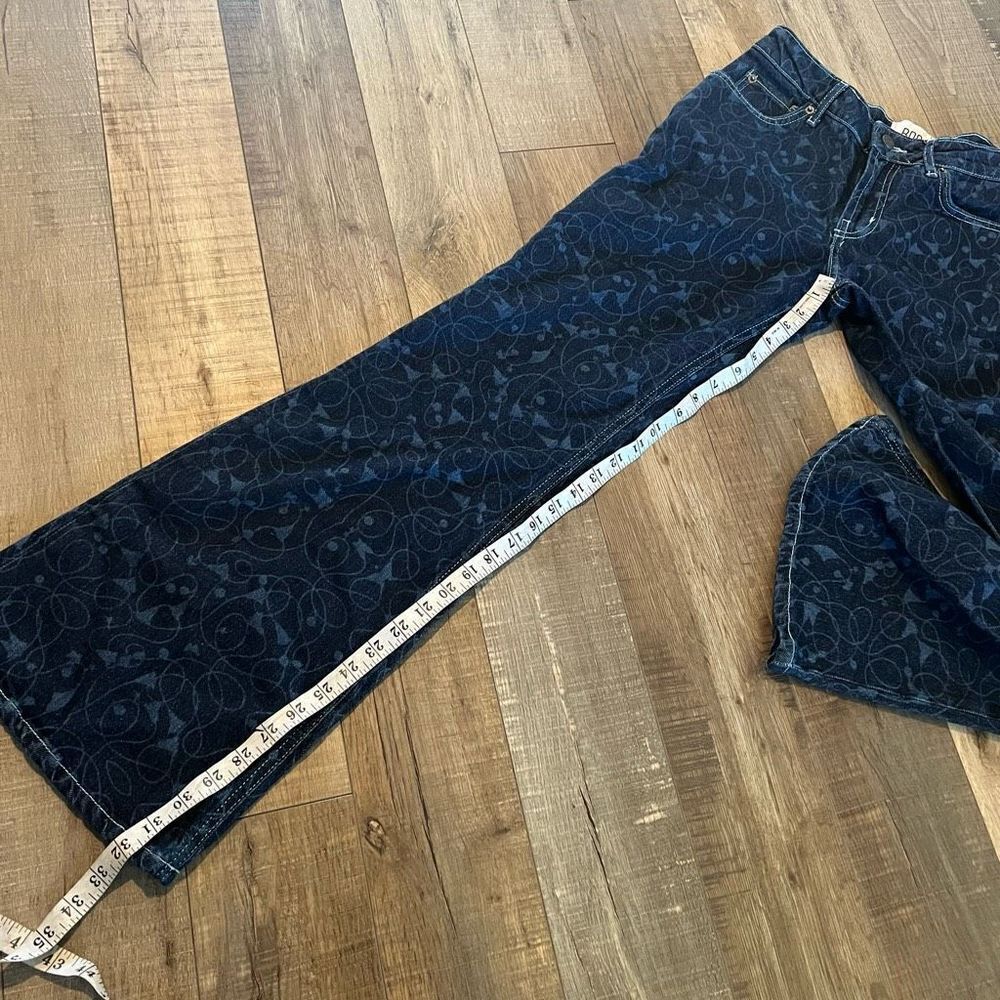 Urban Outfitters BDG Low Rise Flare
Jeans Women's Size 27 Dark Wash
Print - Picture 8 of 13